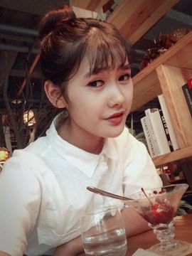 洛仔仔主播照片