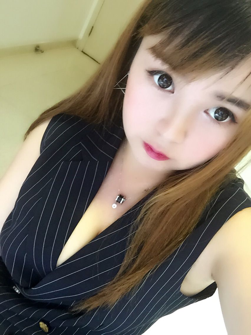 ㊣呆而萌㊣的主播照片
