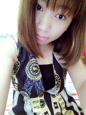 婷吖！主播照片