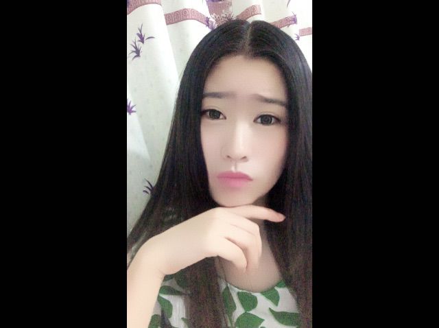 小静静12的主播照片