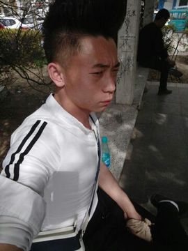 13哥ㄨ回来了主播照片