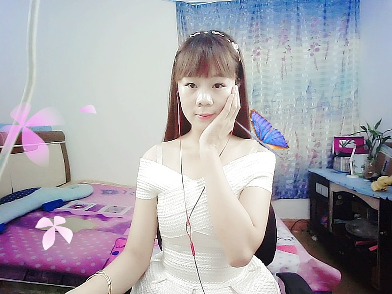 UKi7的主播照片
