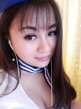 亲切家族主播照片