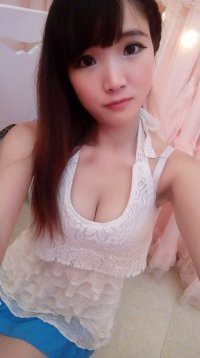 亲切家族主播照片