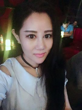 ｛独愛｝赵事儿事儿主播照片
