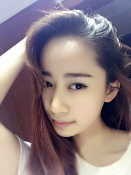 大聆听温主播照片