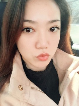 大聆听温主播照片