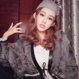 泠汐小混血用心唱歌主播照片