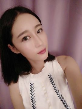 是蓝主播照片