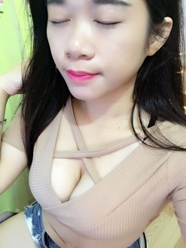 亲切家族主播照片