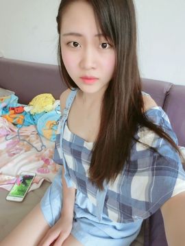奕露西$唱歌主播照片