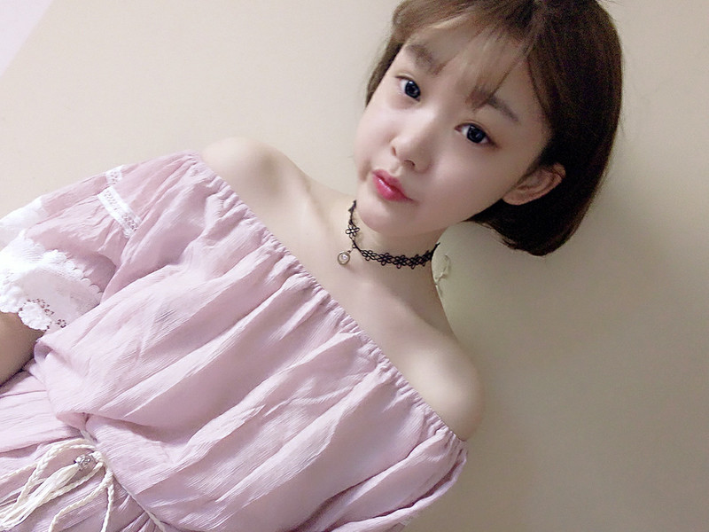 zhoujingll的主播海报