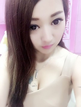 亲切家族主播照片
