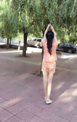 魅丽晴儿主播照片