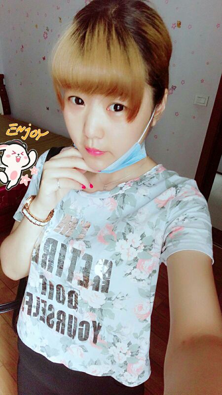 小小小思雨的主播照片