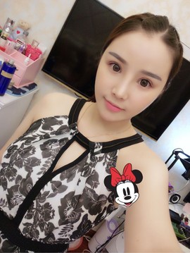 大聆听温主播照片