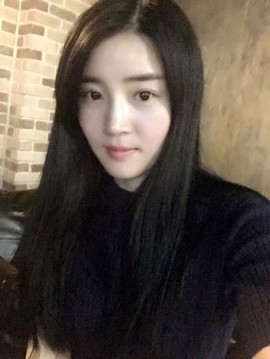大聆听温主播照片