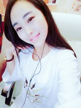 是你的超超啊主播照片