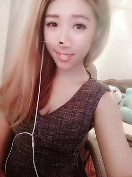 亲切家族主播照片