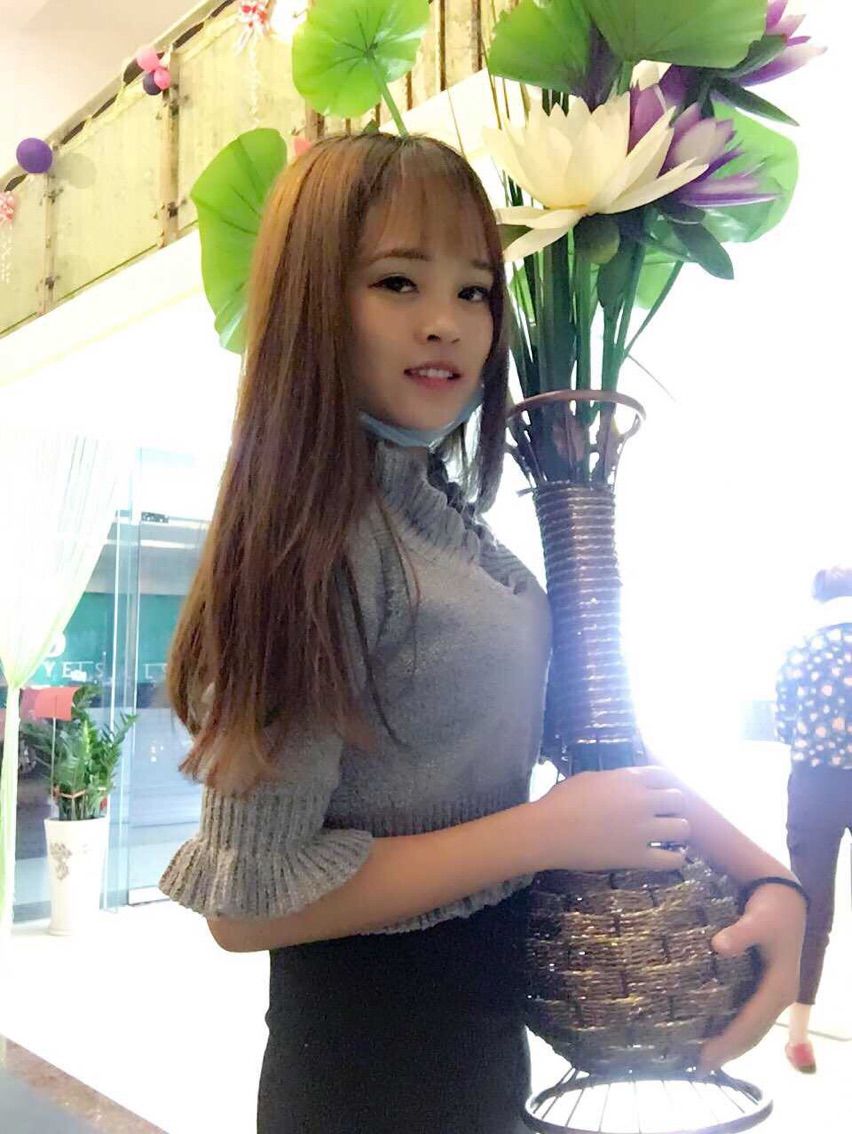 利晓晓晓的主播照片