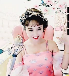 魅丽晴儿主播照片