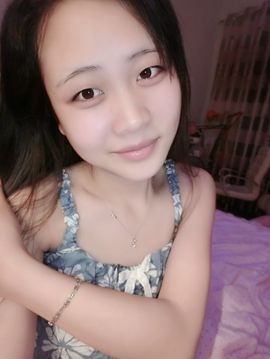 奕露西$唱歌主播照片