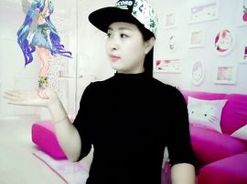 曼娜丽莎主播照片