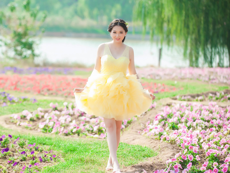 @小眼睛girl的主播海报