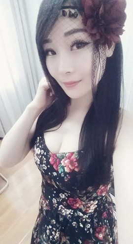 亲切家族主播照片