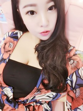 亲切家族主播照片