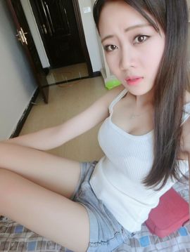 奕露西$唱歌主播照片