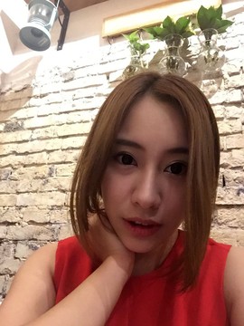 大聆听温主播照片