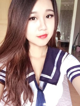 大聆听温主播照片