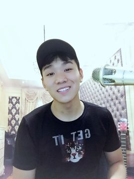 叫我龙龙就好主播照片