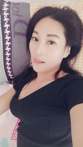 广善第一神偷冷艳辣妈主播照片