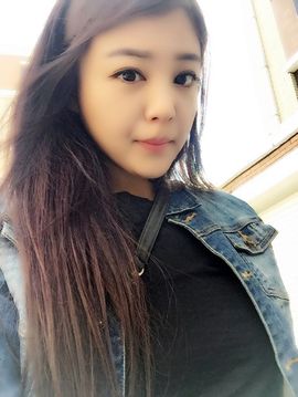 九小九，主播照片