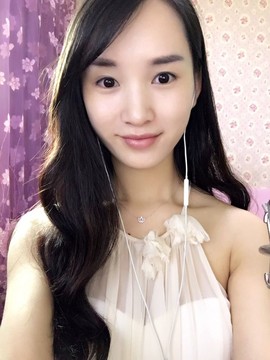 1218189659主播照片