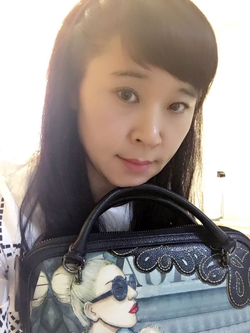 美丽人生1e主播照片