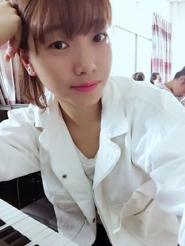 芒果祝大家中秋快乐主播照片