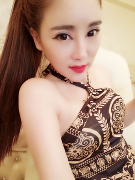 1218189659主播照片