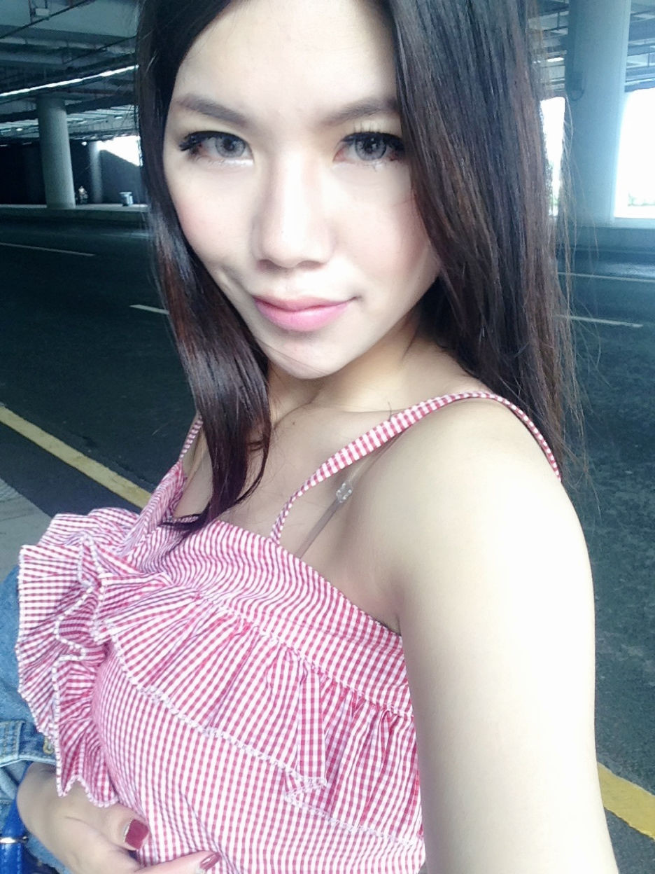 1218189659主播照片