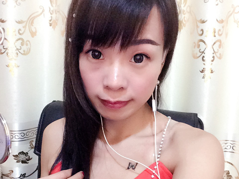 ??傻丫頭??愛唱歌的主播海報