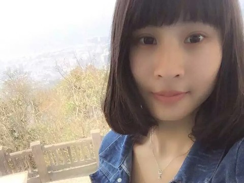 高冷女神小小慧海报