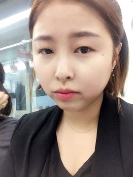唱韩歌的金KK主播照片