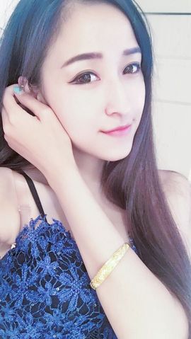 笑笑（爱是回忆美好）主播照片