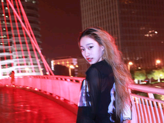 曲儿宝宝主播照片