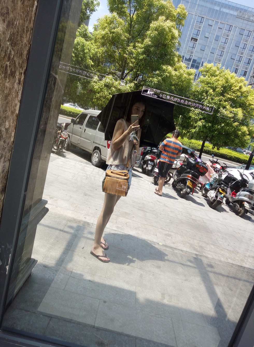 风中的风铃的图片