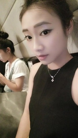 ♥溪柚猫咪专心六级≈主播照片
