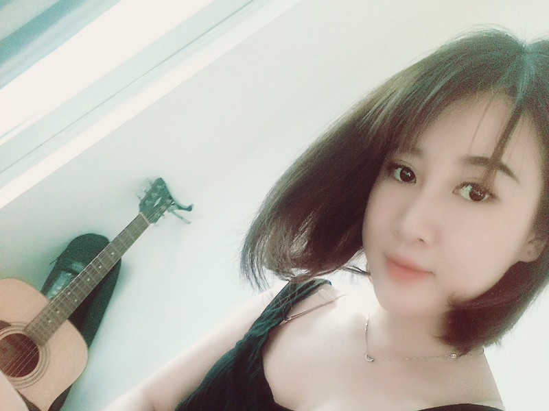 女王万万岁的主播海报