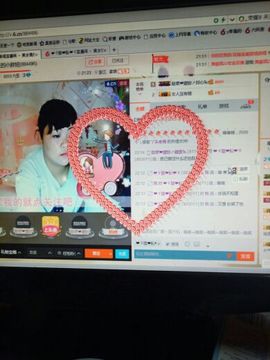 任性的小胖妞主播照片